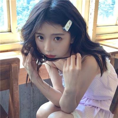 「再见」中的女人